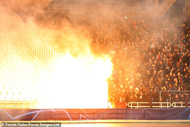 LAJMI I FUNDIT/ Shpërthen bomba në stadiumin e Athinës (Video)