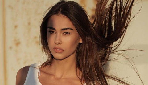 Rrëfehet modelja shqiptare: I kam frikë laçianët, thoja do më rrëmbejnë