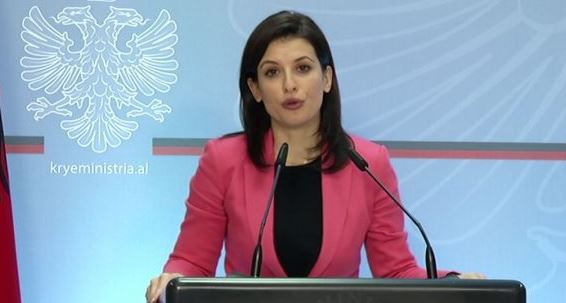 Ministrja shkarkon drejtorin e ALUIZNI-t në Vlorë, së bashku me dy vartësit e tij