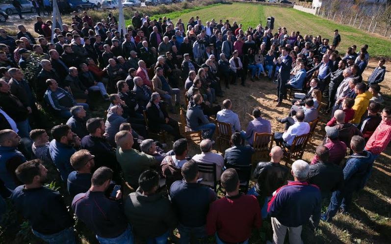 Basha me banorët e Maliqit: Këto janë 3 shtyllat kryesore ku mbështetet ringritja e bujqësisë