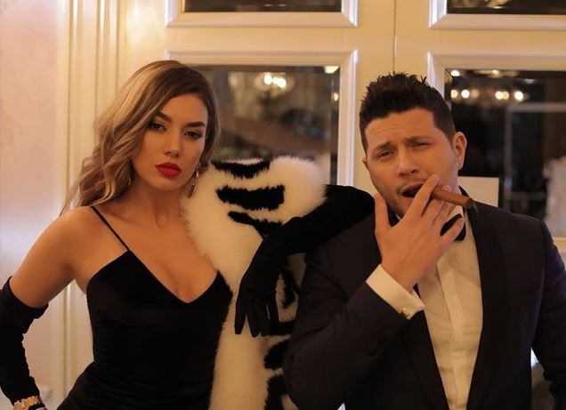 FOTO/Asnjë gjurmë të Elvanës pas ngjarjes në ish-Bllok, miku i saj na zbulon se ku do ta shohim së shpejti