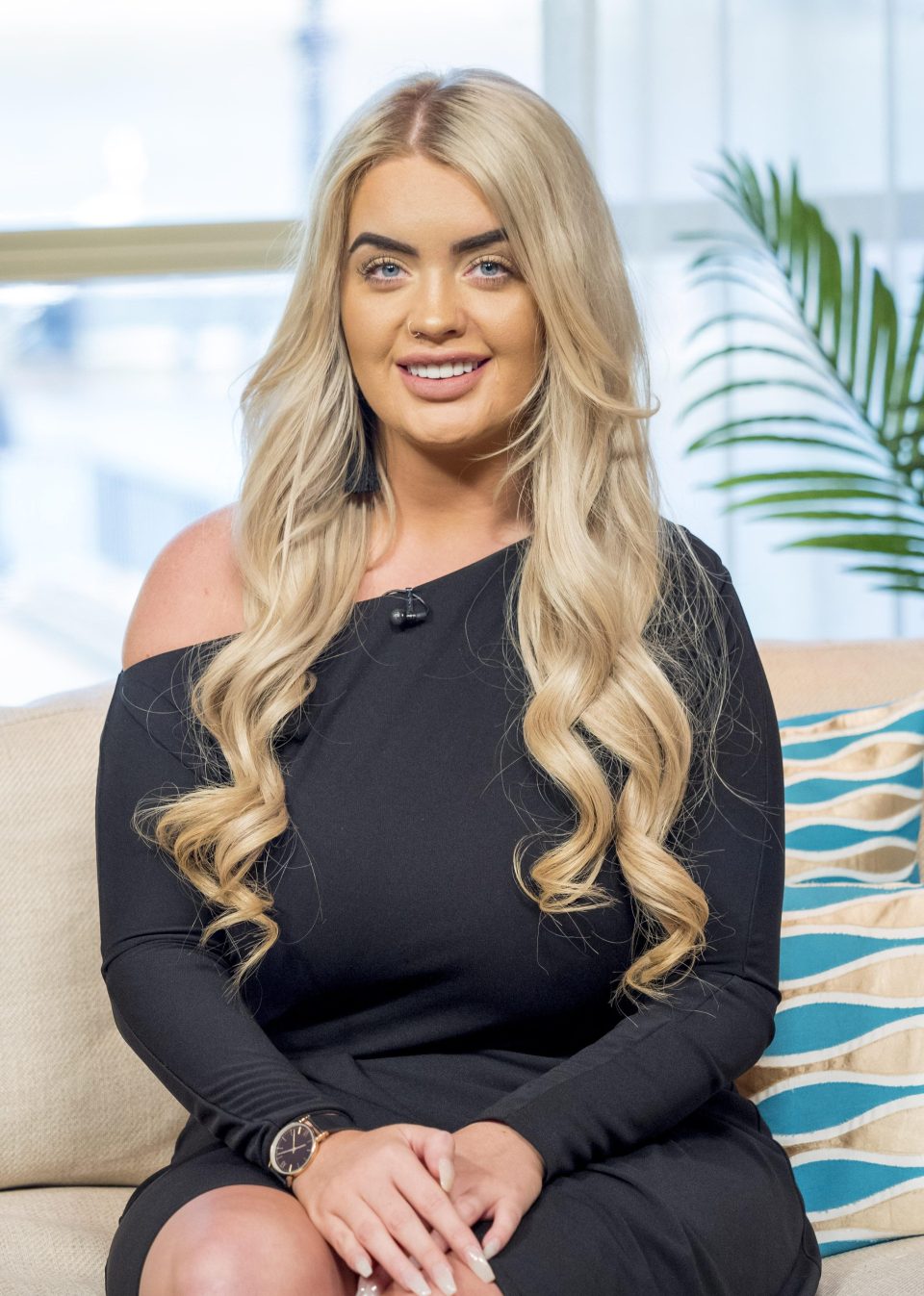 Ofertë për meshkujt, 80 mijë dollarë për të qenë i dashuri i 23 vjeçares