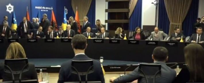 LISTA/Mbledhja e dy qeverive në Pejë, 9 marrëveshjet që u nënshkruan