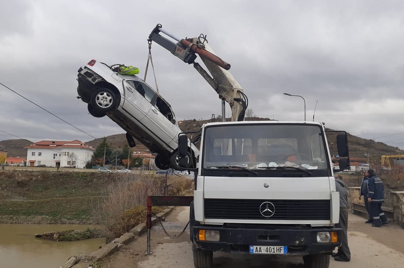 Shkaqet e aksidentit tragjik në Maliq, flet shoku i 24-vjeçarit: Nuk e ndihmoja dot, ishte shumë thellë