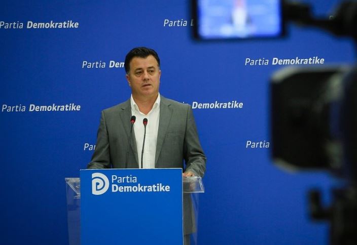 PD kërkon arrestimin e Dakos: Ja përgjimet nga të cilat nuk shpëton dot