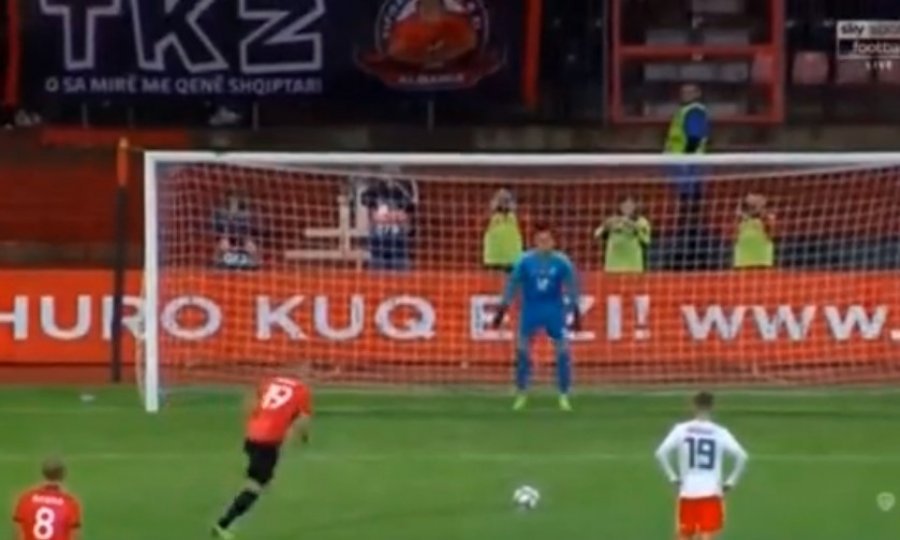 VIDEO/ Penallti për Shqipërinë, Balaj nuk gabon përballë portierit uellsian