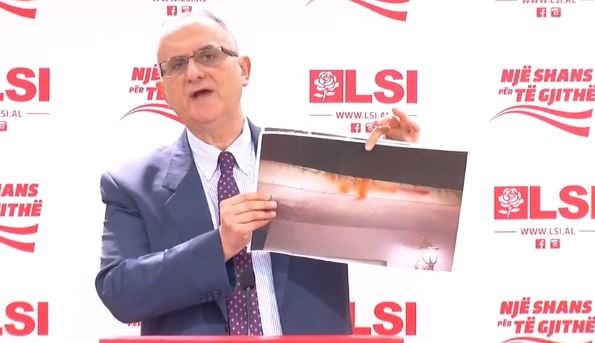 Vasili publikon dy videot: Bastardi i ri i diktaturës mashtroi për të marrë votat