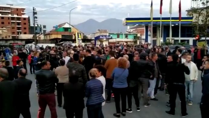 Shkatërrimi i ndërtesave tek ‘Unaza e re’, 4 faktet që zbulojnë aferën korruptive të kompanive