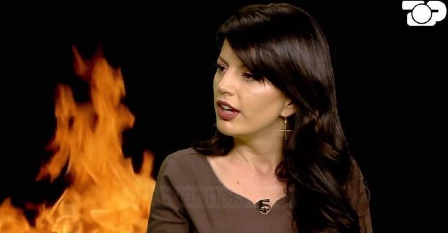 Aktorja shqiptare tregon për ‘herën e parë’ dhe vendin e çuditshëm, ku ka bërë seks