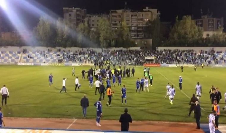 Skandali gjatë ndeshjes Tirana-Kukës, policia merr masa për tifozët dhe drejtuesit e stadiumit