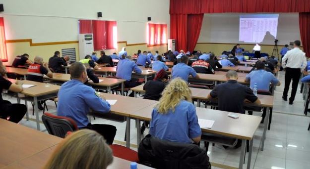 DENONCIMET/Çfarë ndodhi gjatë testimit për gradat në Akademinë e Policisë