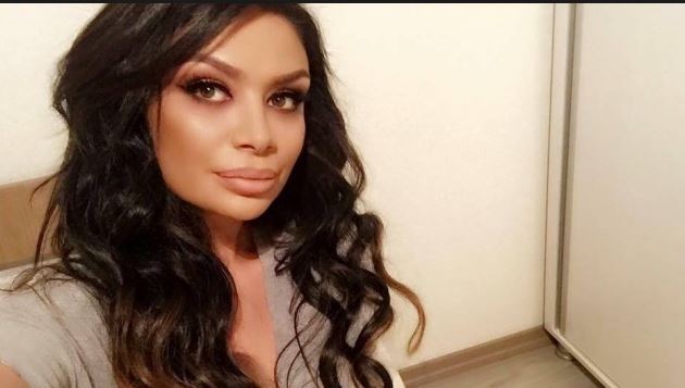 Këngëtarja thumbon koleget:  Populli në varfëri ekstreme, ato hiqen sikur bëjnë jetë pasanike