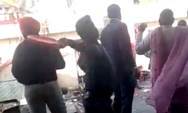 Dasma përfundon në kaos, të ftuarit rrihen me njëri-tjetrin