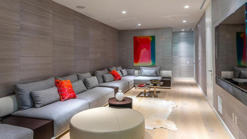 FOTO/Dhurata e Kanye për Kim Kardashian, ja pamjet e apartamentit super lukzos