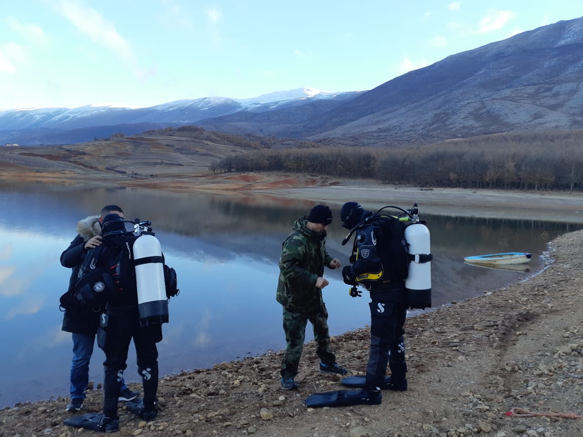Gjendet trupi i pajetë i peshkatarit që u mbyt në Pogradec
