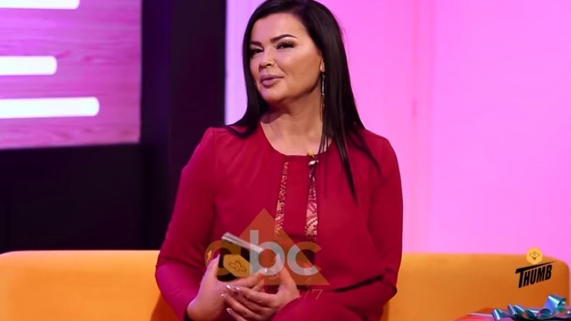 VIDEO/Eli Fara tregon çfarë e pengon të bëhet sërish nënë