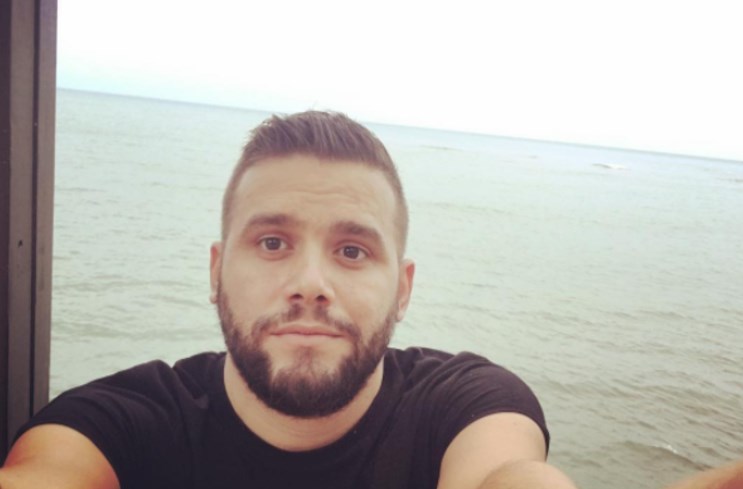 VIDEO/ Sëmuret Flori Mumajesi, a do të marrë pjesë në ‘Këngën Magjike’?