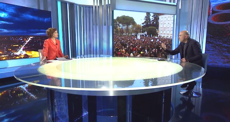 Pedagogu: Protesta e studentëve vazhdon edhe vitin tjetër