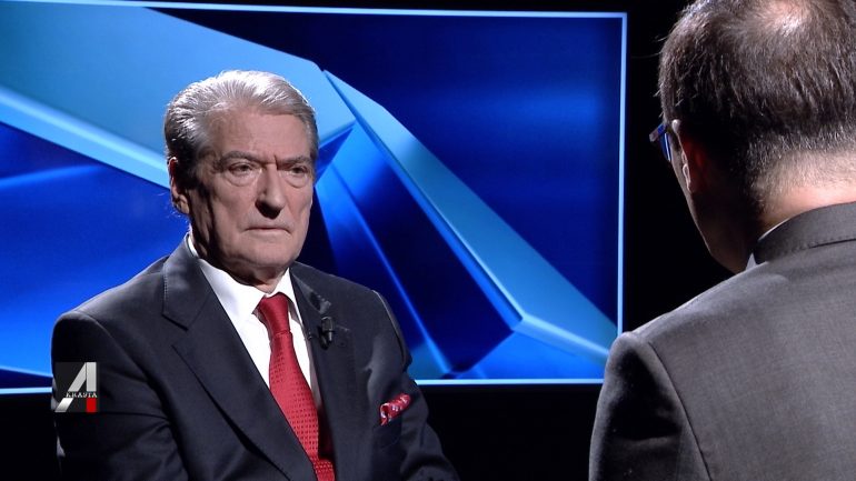 Berisha komenton për herë të parë falsifikimin nga DH Albania: Ja pse nuk sulmoj Ulajn