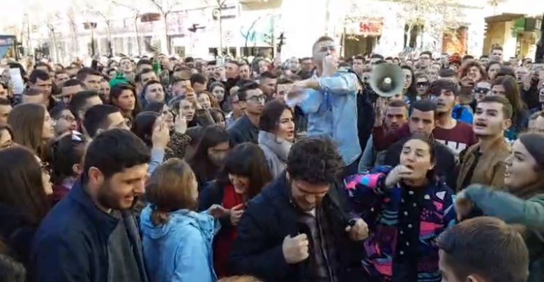 Lëvizja Për Universitetin i përgjigjet Ramës: Nuk e kupton logjikën, ke nevojë për leksion