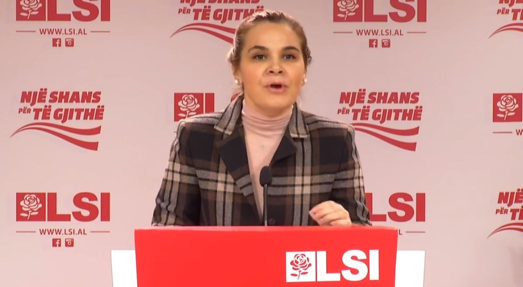 VIDEO/Kryemadhi për  Ramën: Nuk do të falë shpirti i të rinjve, sot tregove që nuk je një baba