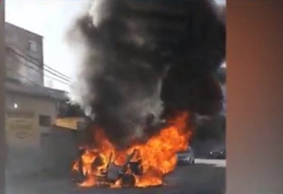 Shpërthen në flakë makina në zonën ‘Ali Demi’, zbulohen shkaqet