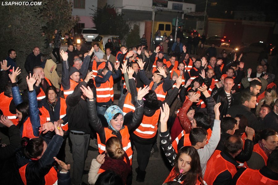 Vijon protesta tek Unazë e Re, Basha: “Revolta qytetare po vlon kudo në kryeqytet”