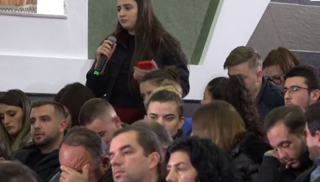 VIDEO/Takimi i Ramës në UBT, Berisha: Po flet me të rinjtë e FRESSH