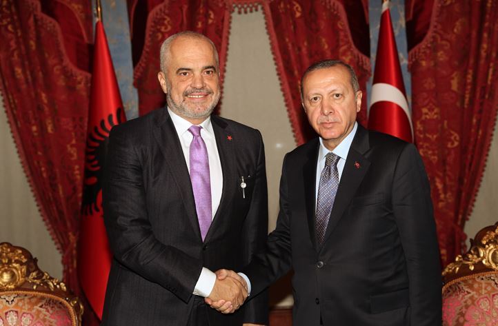 Vendi “vlon” nga protestat, Rama në Stamboll takohet me presidentin Erdogan