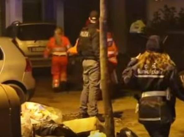 Zjarr i madh në një pallat në Itali, 2 të vdekur, 40 të tjerë të asfiksuar