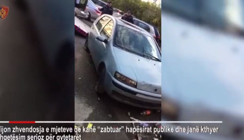 VIDEO/Zaptimi i hapësirave publike, policia rrugore fillon kontrollet në kryeqytet
