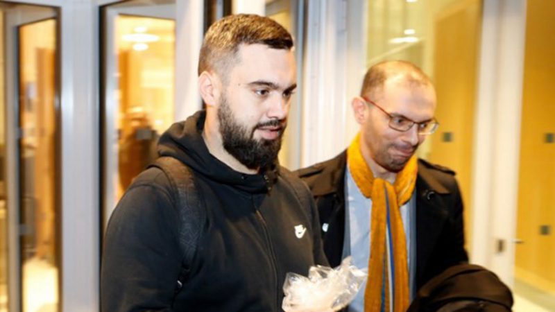 Në Francë i hedhin ‘benzinë’ zjarrit, arrestohet kreu i ‘jelekverdhëve’