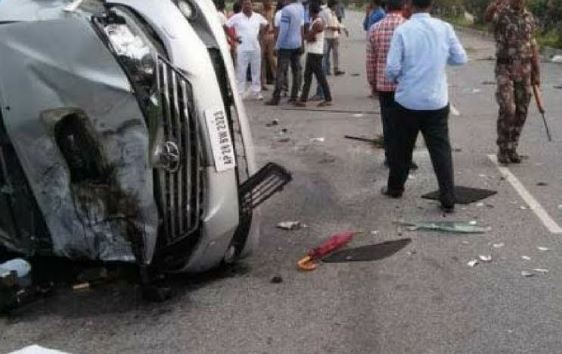 Këngëtarja e famshme vdes në aksident rrugor