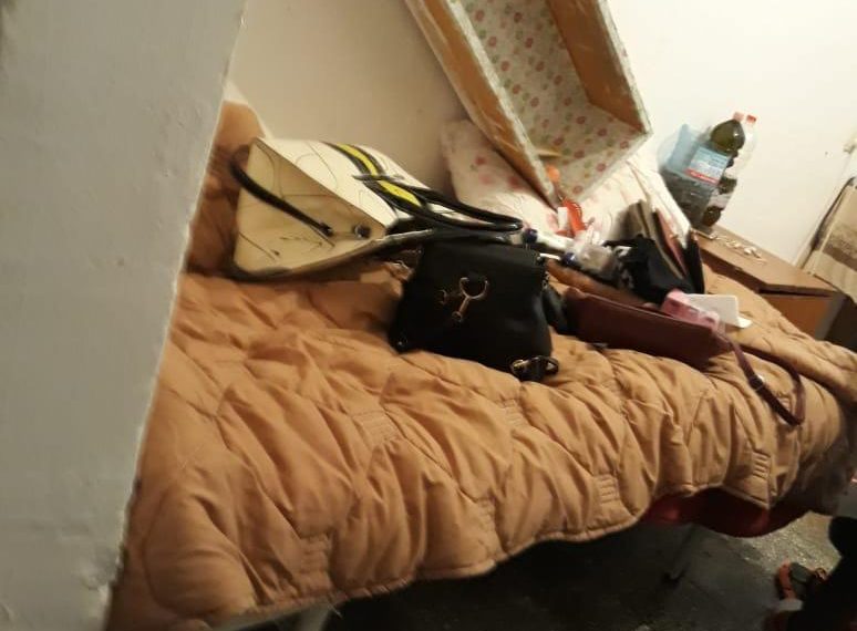 VIDEO/I bie etazhieri në kokë, plagoset studentja në QS