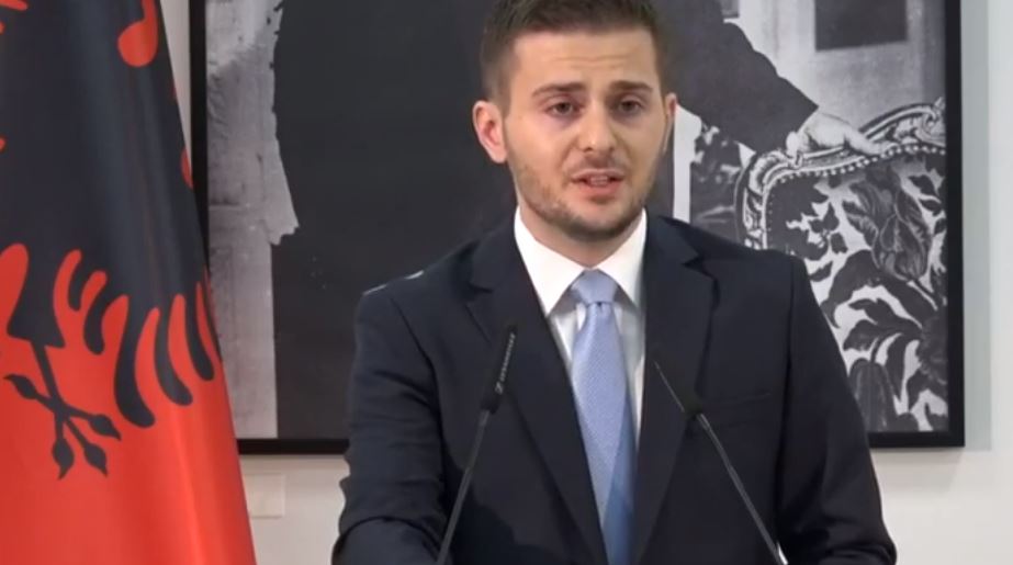 ‘Misioni u arrit’, Rama ia delegon drejtimin e ministrisë Gent Cakajt