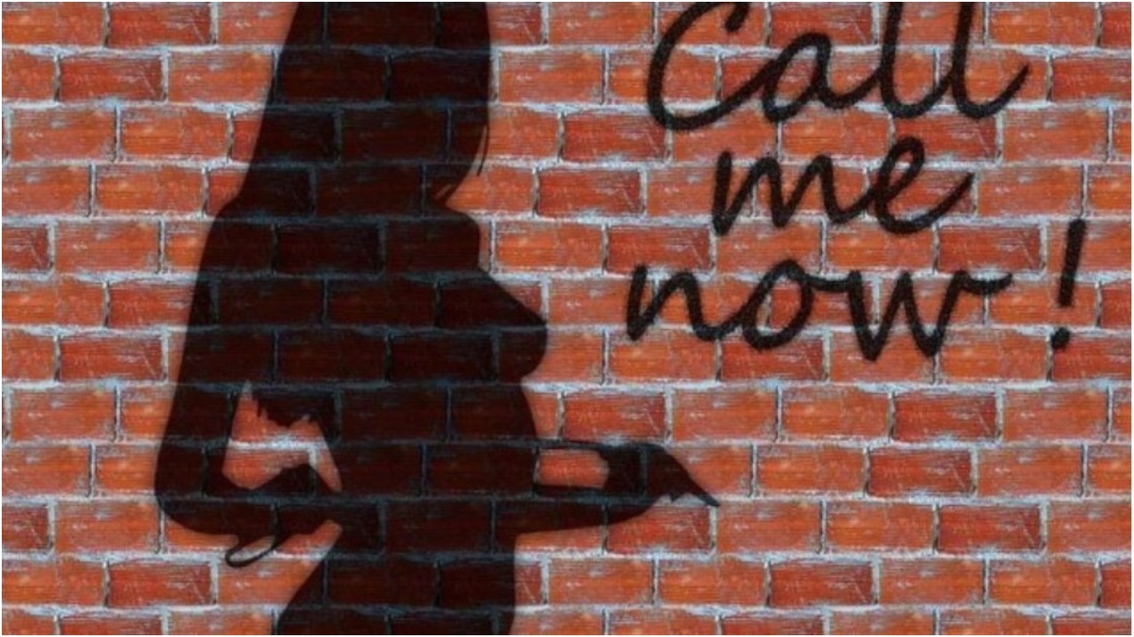 Organizonte takime erotike nga interneti, arrestohet shqiptarja në Greqi