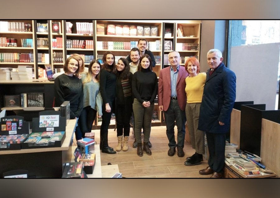 FOTO/ Meta viziton Librarinë ‘Dukagjini’
