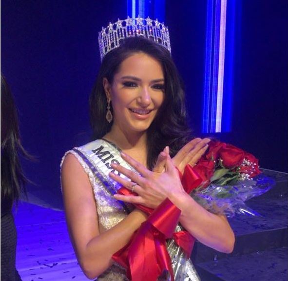 FOTO/Vajza nga Kosova rrëmben kurorën e ”Miss New York USA 2019”