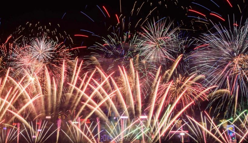 Qyteti ku Viti i Ri festohet tre herë