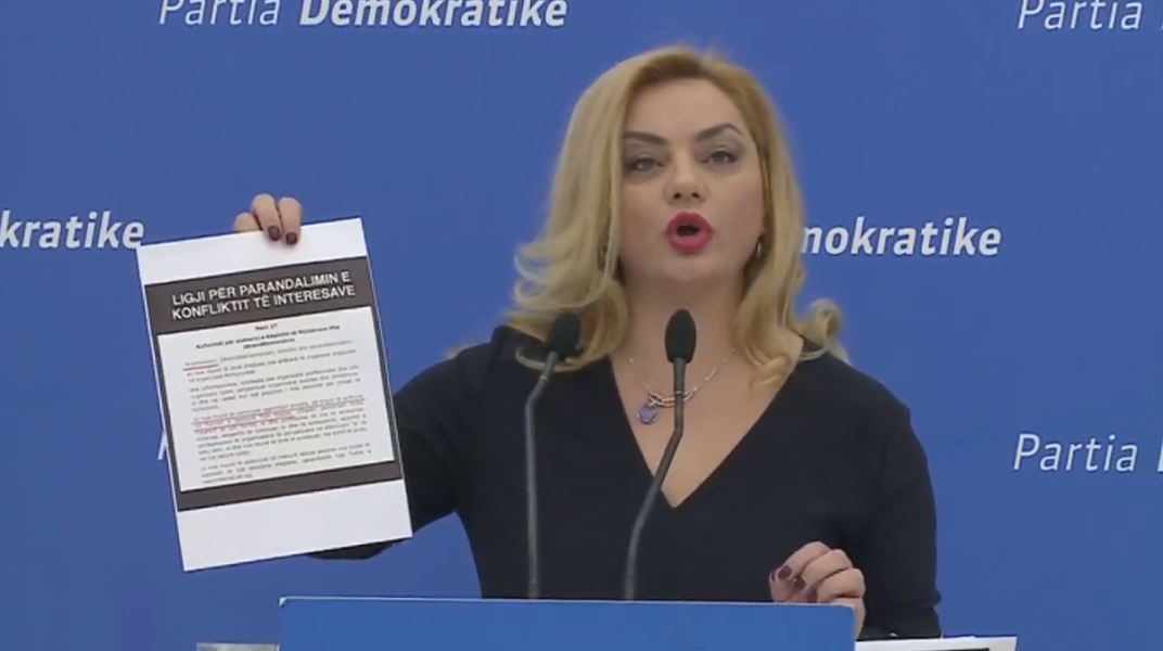 VIDEO/Rama hap ekspozitën në Berlin, PD kërkon mandatin e tij: Shkeli ligjin