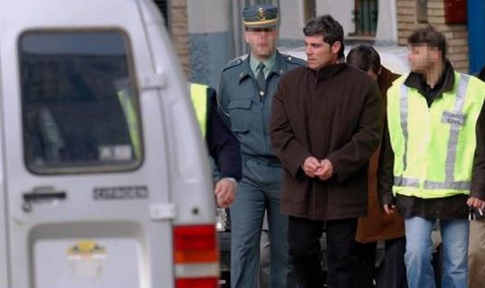 E rëndë, pasi vrau gruan, ekzekuton edhe avokaten mbrojtëse