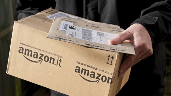 Shokohet gruaja, Amazon i sjell armë në vend të pakos për macen