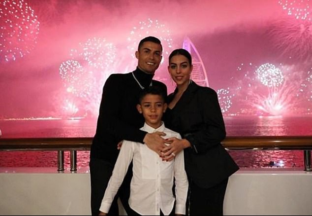 Ditë zie për Ronaldon dhe partneren e tij, humbin njeriun më të dashur të familjes