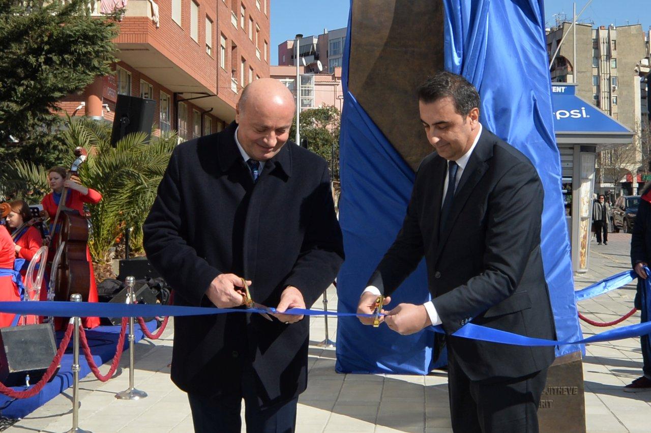 Kompania më e madhe në Shqipëri/ SIGAL UNIQA Group Austria feston 20 vjetorin e themelimit të saj