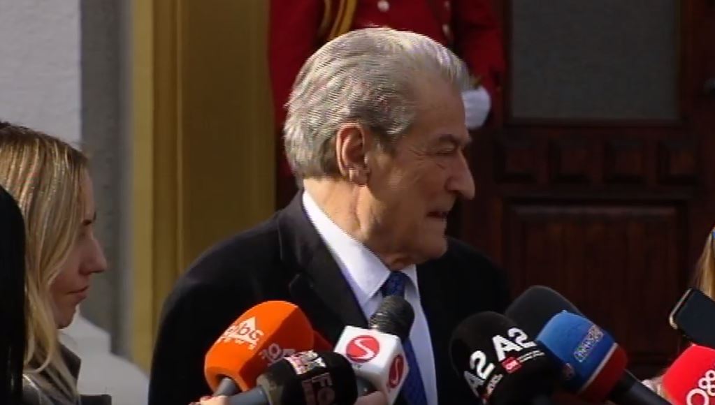 Berisha sqaron përplasjen: Rama ofendoi Bashën, është një sharës i lindur