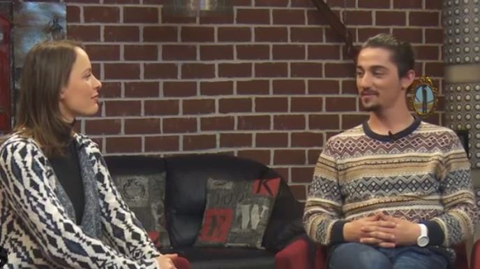 VIDEO/“Jeni një kazan mediatik. U vërtetua!”, zbulohet qëllimi i piktorit ‘mashtrues’