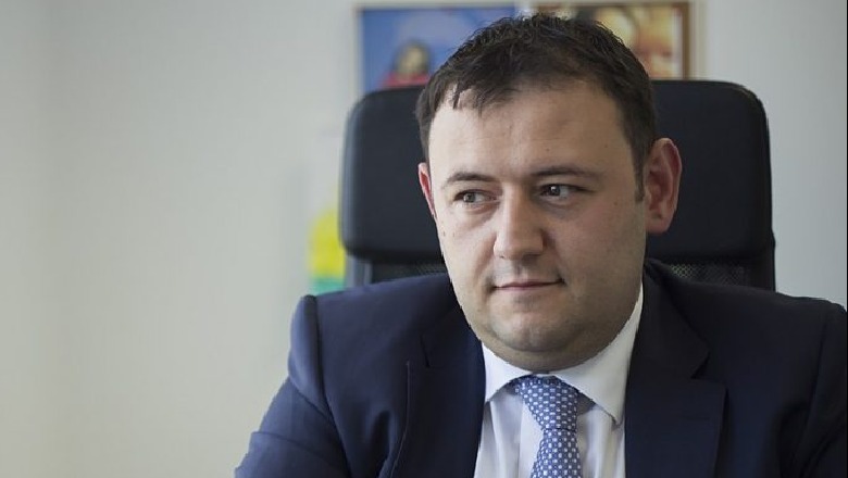 Deputeti i PD: “Rama mund të shëmbë dhe tunelin e Elbasanit por, gongu final po afron”