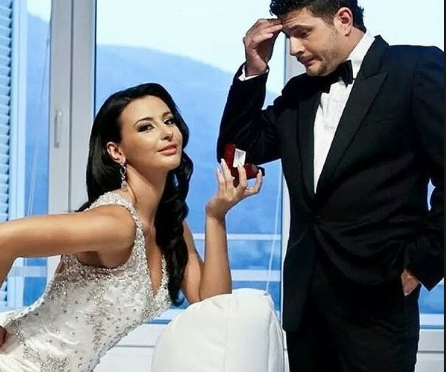 9 vjet bashkë me Ermalin, Ami rrëfen sesi e theu rregullin e dëgjuar në dasmën e tyre