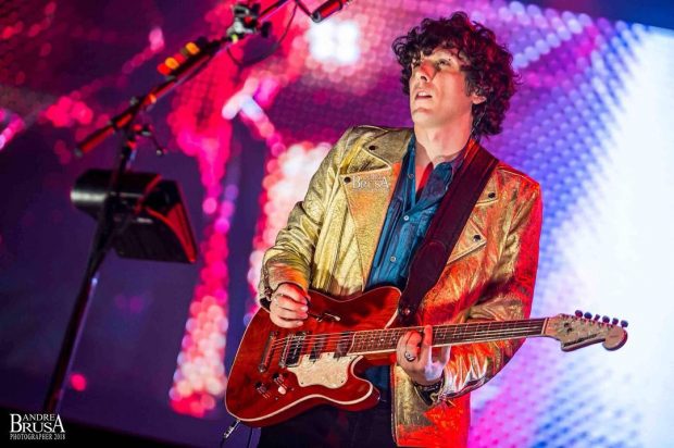 Ermal Meta rikthehet në Tiranë, ja kur do performojë