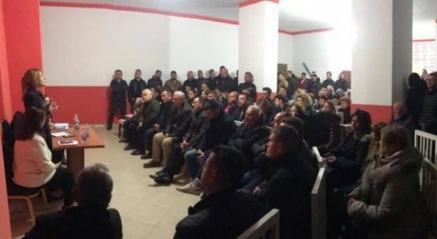 Kryemadhi lajmëron strukturat në Durrës: Bëhuni gati për zgjedhje të parakohshme